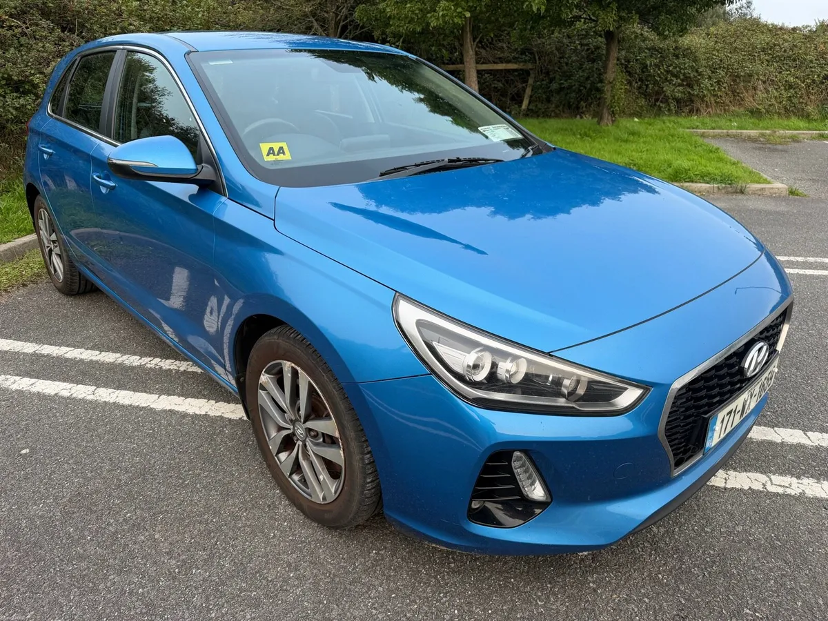 171 Hyundai i30 Deluxe plus 5DR - Image 2