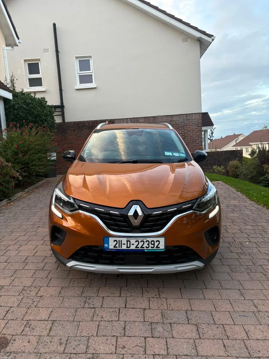 2021-Renault Captur-Iconic-1.3-Auto - Image 1