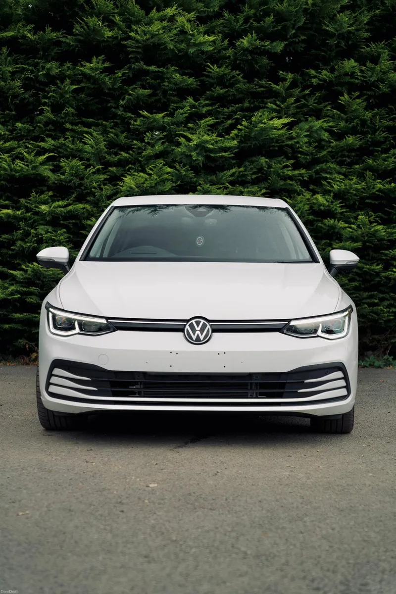 Volkswagen Golf Active Advance 2023| Premium Hatch - Image 6
