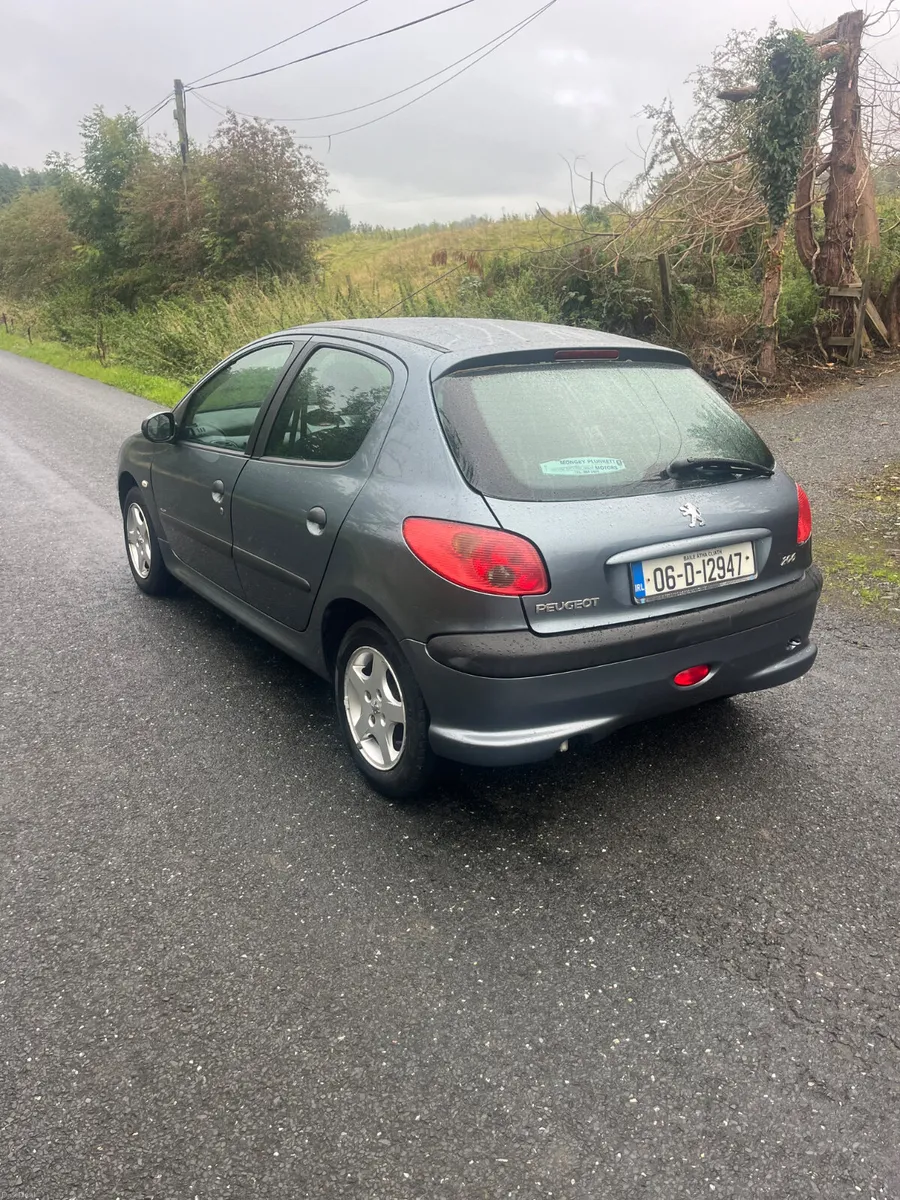 Peugeot 206  1.4 petrol - Image 2