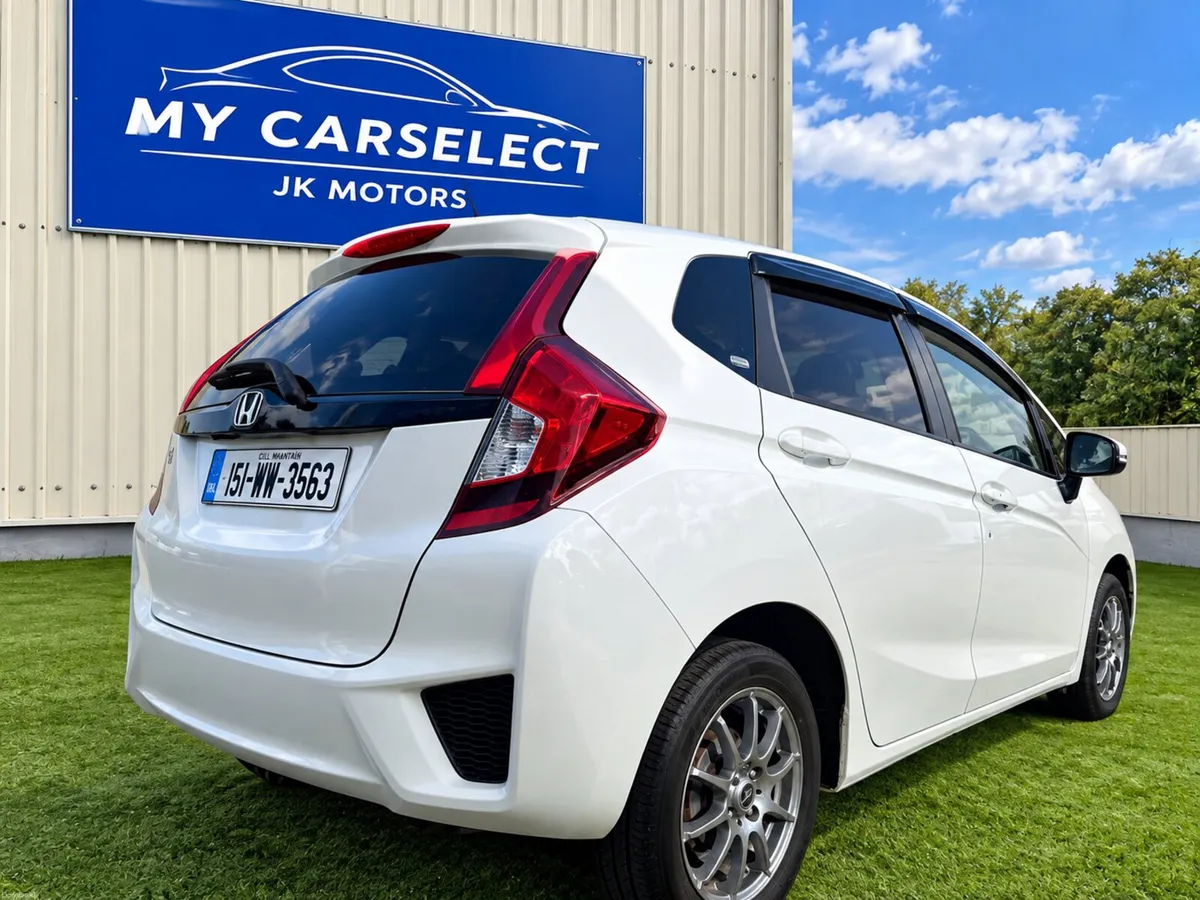 Honda Fit 2015 - Image 3