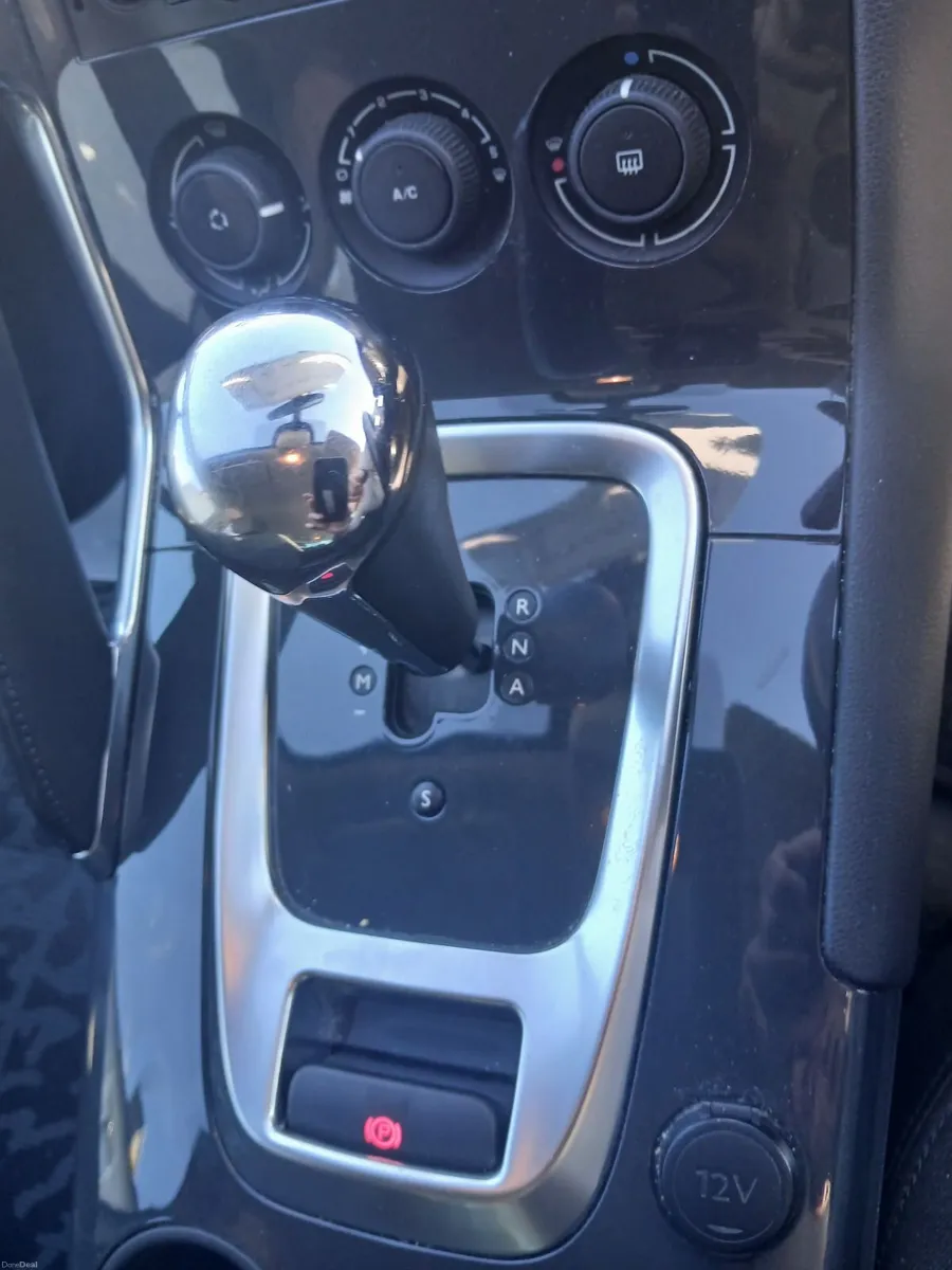 Peugeot 3008 AUTOMATIC - Image 3