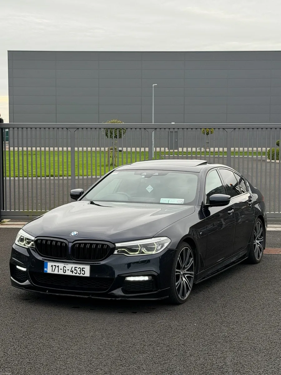 Sunroof 530D G30 2017 - Image 1