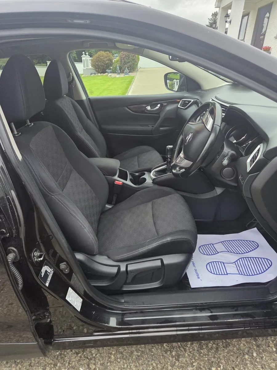 Car - Image 6