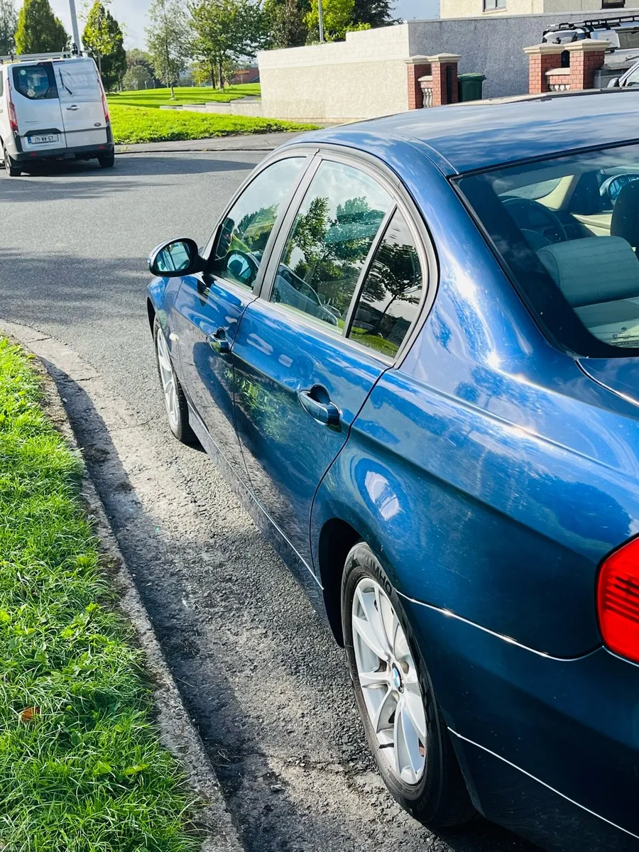 BMW 320 - Image 3