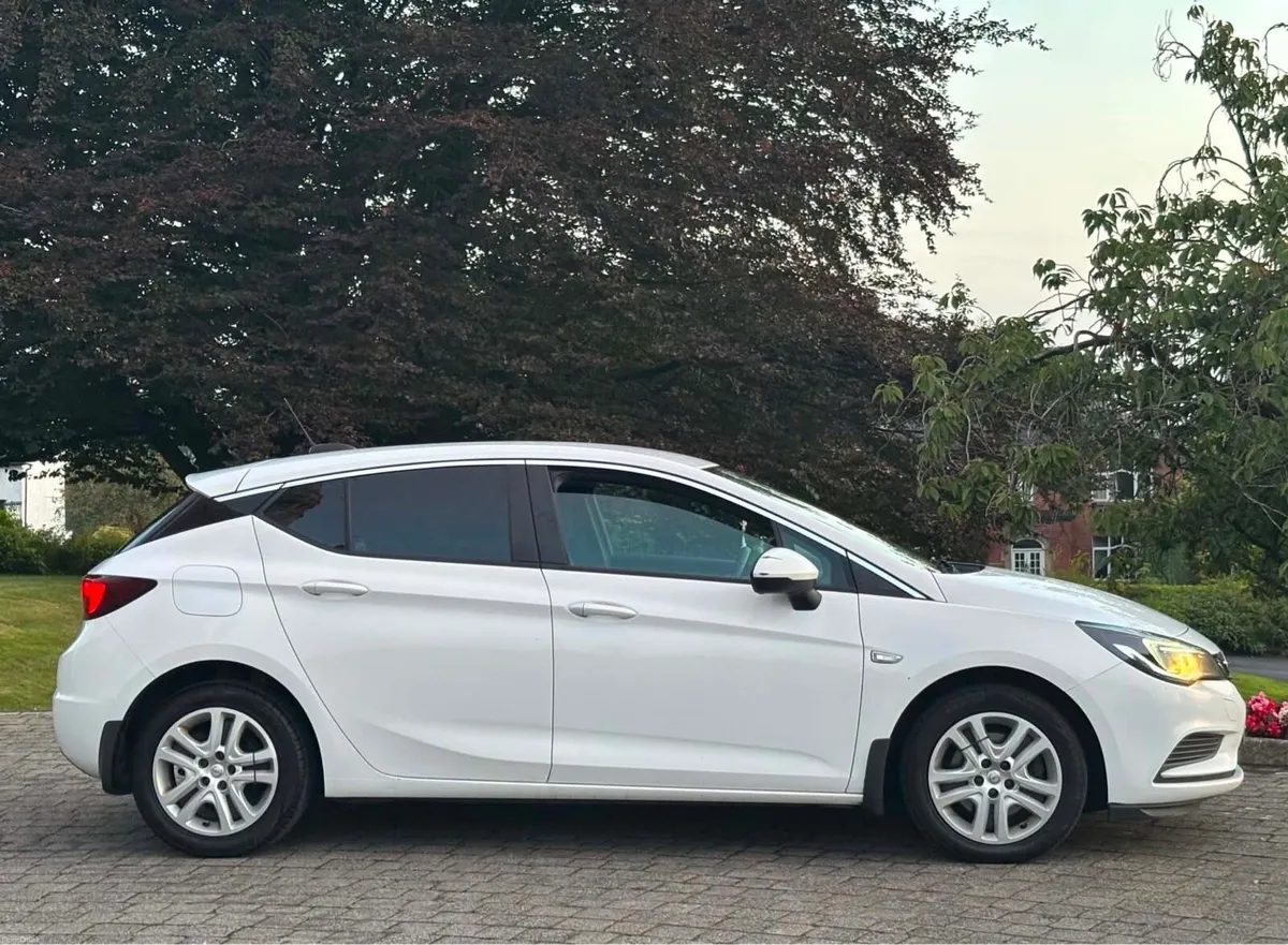2016 Opel Astra 1.6 cdti new nct 08/27 tax 09/26 - Image 2
