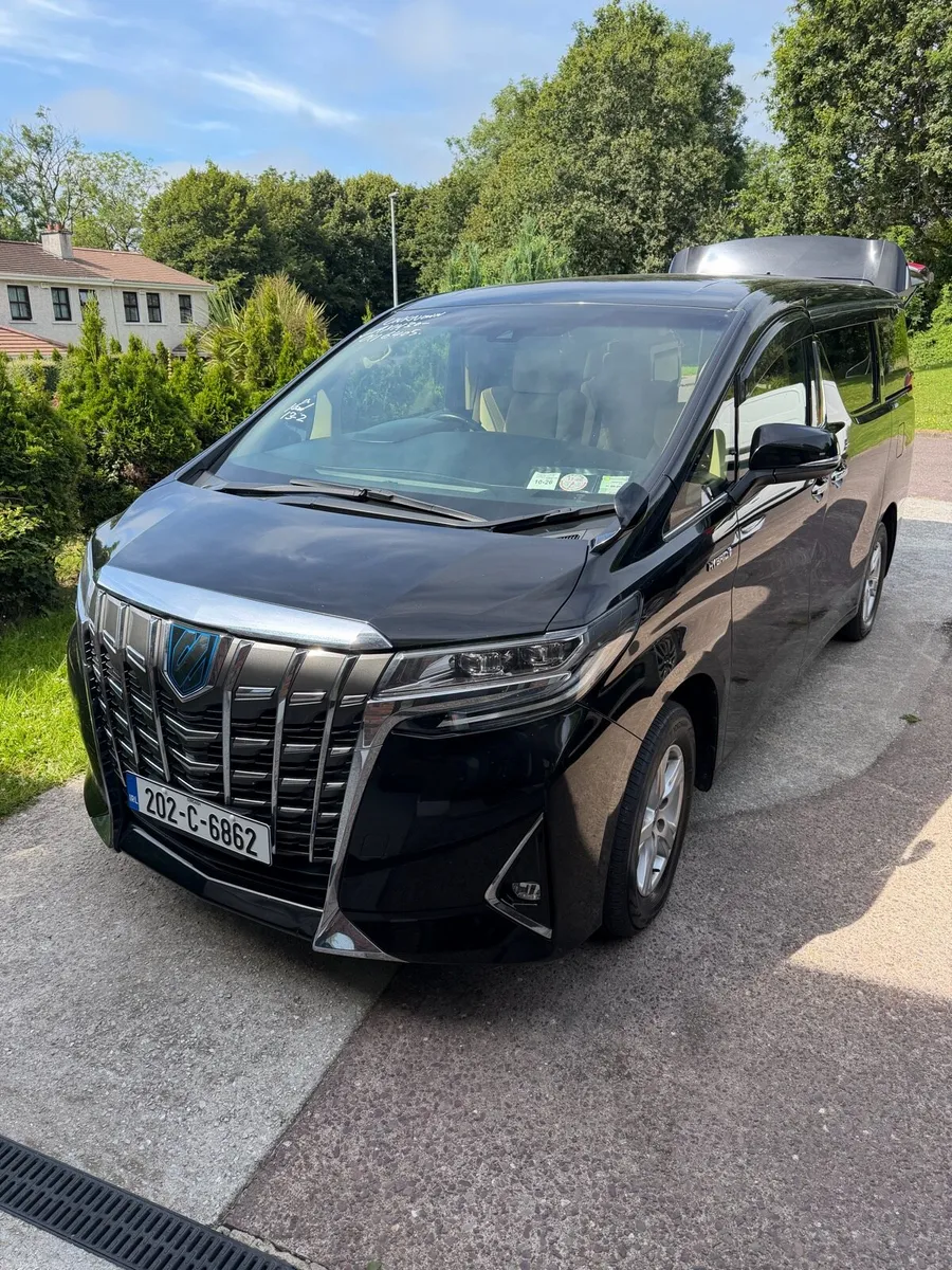 Toyota Alphard - Image 2