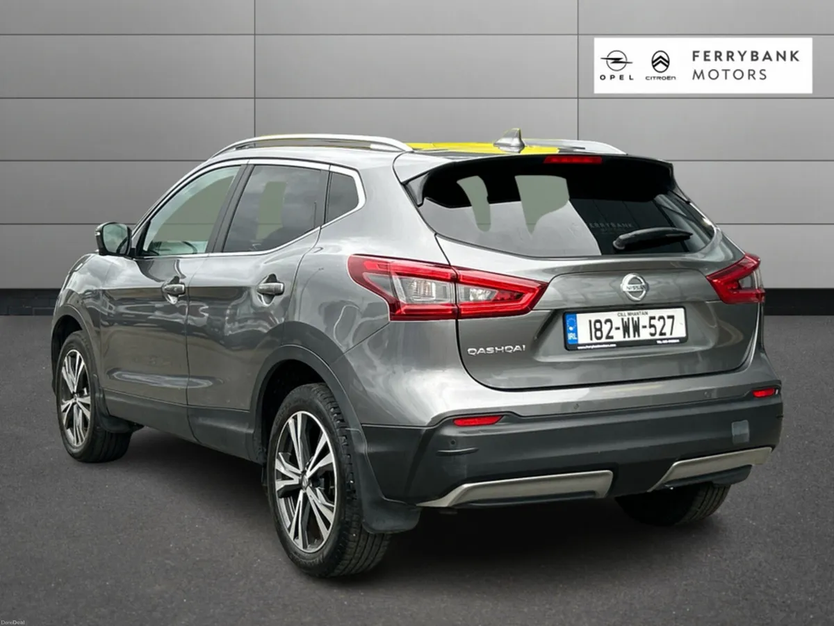 Nissan Qashqai 1.5 SV PREMIUM LED SS 18 4DR - Image 3