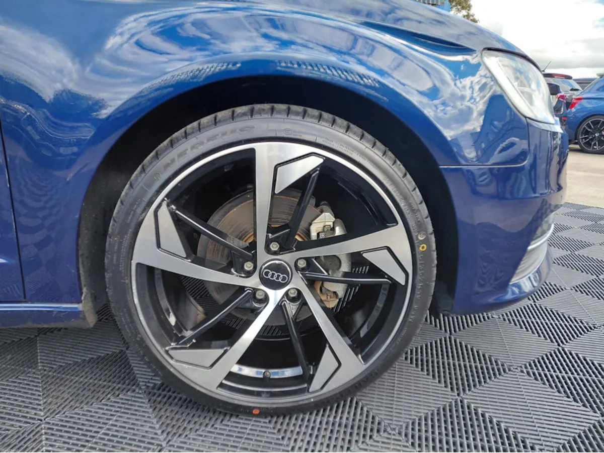 Audi A3 Audi A3 1.4 TFSI, Petrol, auto, fully load - Image 3