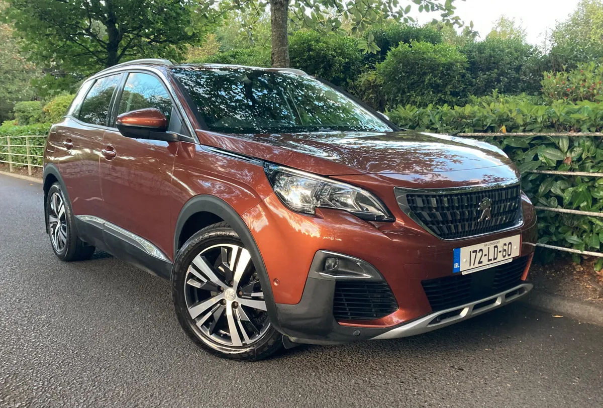 Peugeot 3008 SUV1.6 BlueHDi Allure Deluxe Edition - Image 2