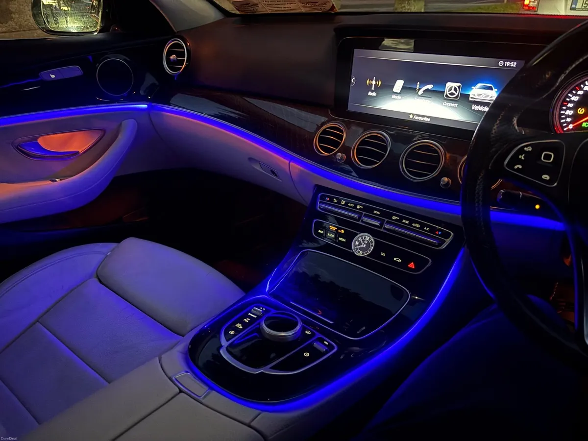Mercedes-Benz E-Class 2018 - Image 2
