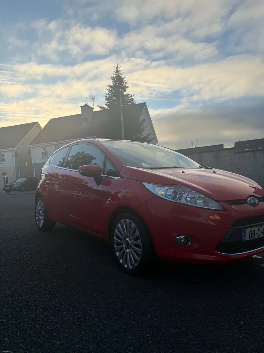Ford fiesta - Image 6