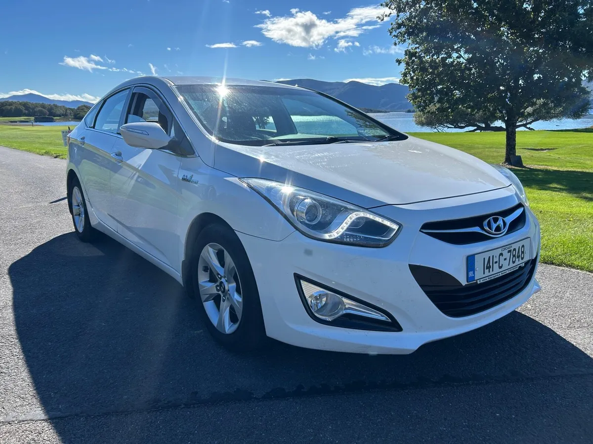 2014 Hyundai I40.. Long NCT & Just Serviced - Image 1