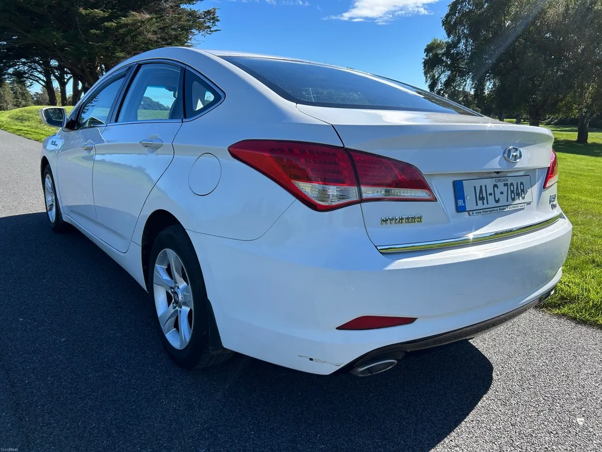 2014 Hyundai I40.. Long NCT & Just Serviced - Image 4
