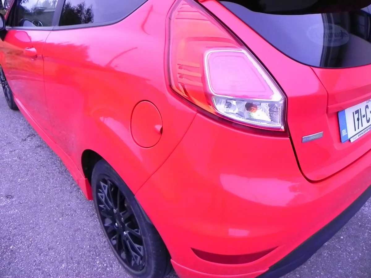 Ford Fiesta 2017 ST Line - Image 5