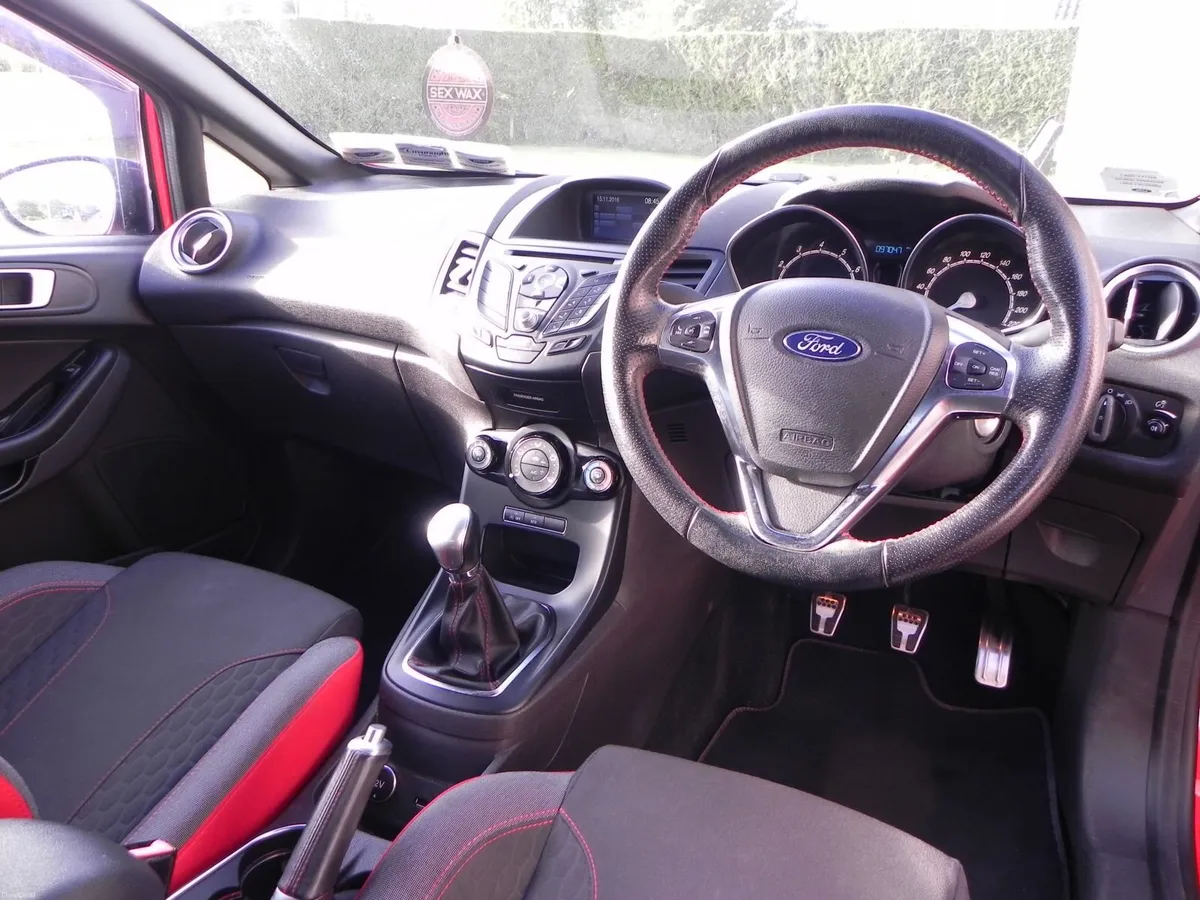 Ford Fiesta 2017 ST Line - Image 4