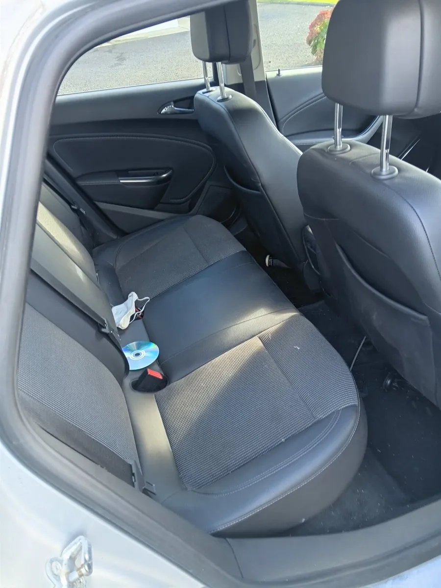 2011 Vauxhall Astra 2.0 Diesel - Image 6