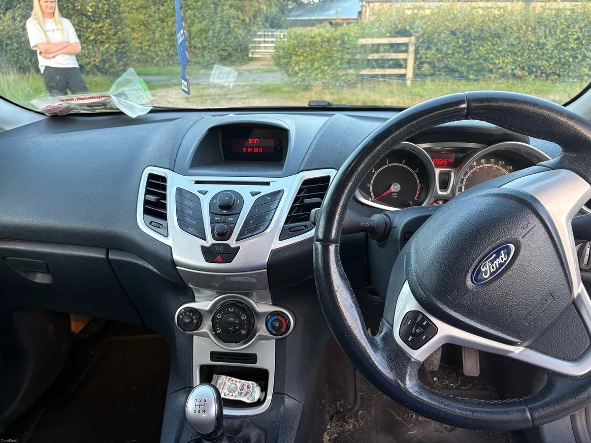 Ford Fiesta - Image 6