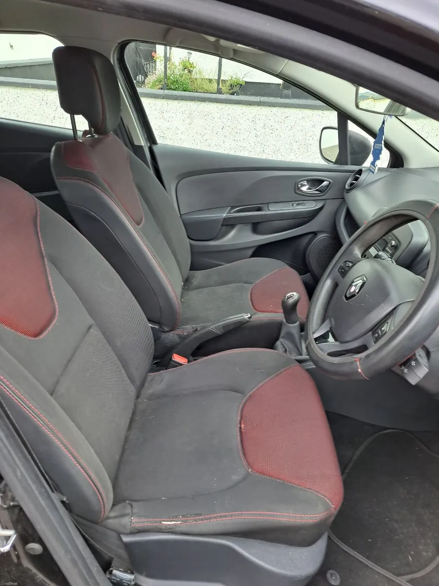 Renault Clio 2014 - Image 2