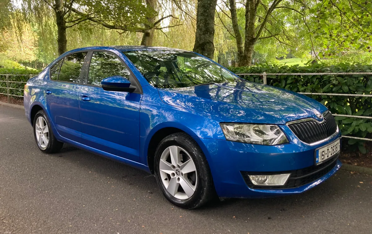 Skoda Octavia 1.6 Tdi Deluxe SE Edition 120 kms - Image 2
