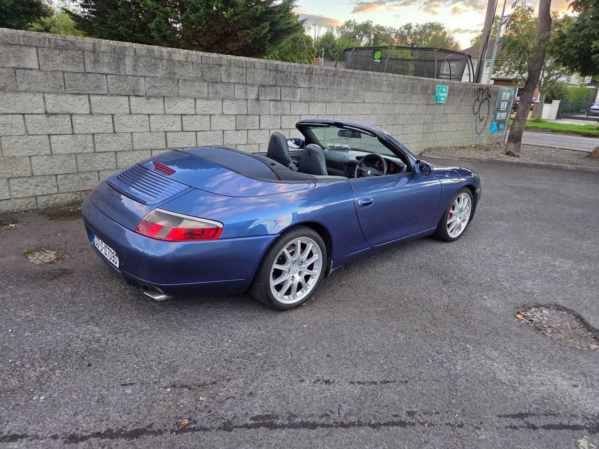 Porsche 911 - Image 1