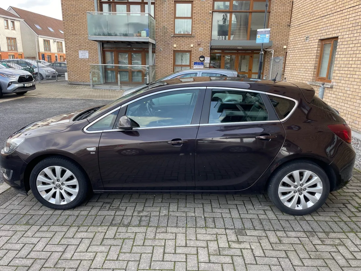 Opel Astra 2014, 1.2 diesel - Image 4