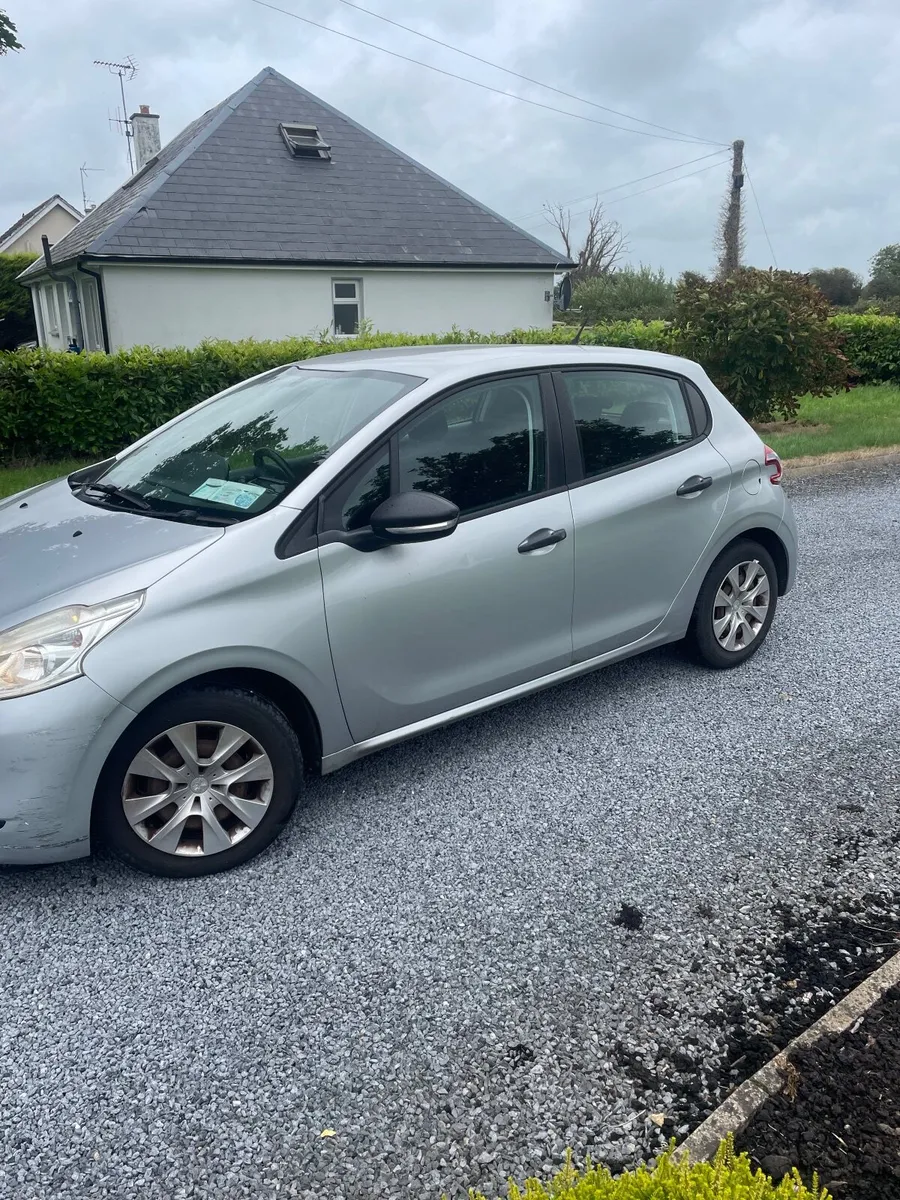 Peugeot 208 2013 - Image 3