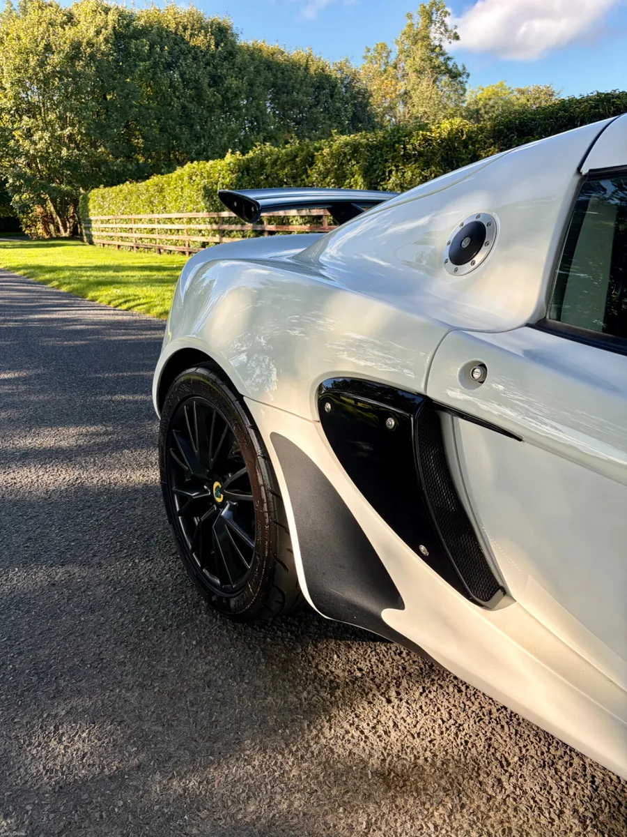 Lotus Exige S (Very low mileage, stunning car) - Image 4