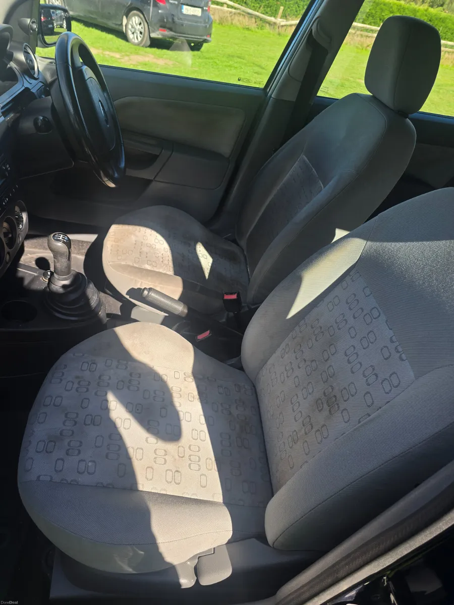 €890 Ford Fiesta 2003 petrol ⛽️ €890 - Image 5