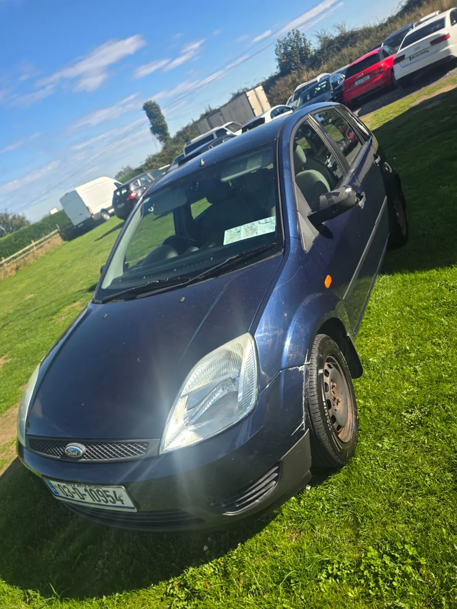 €890 Ford Fiesta 2003 petrol ⛽️ €890 - Image 4