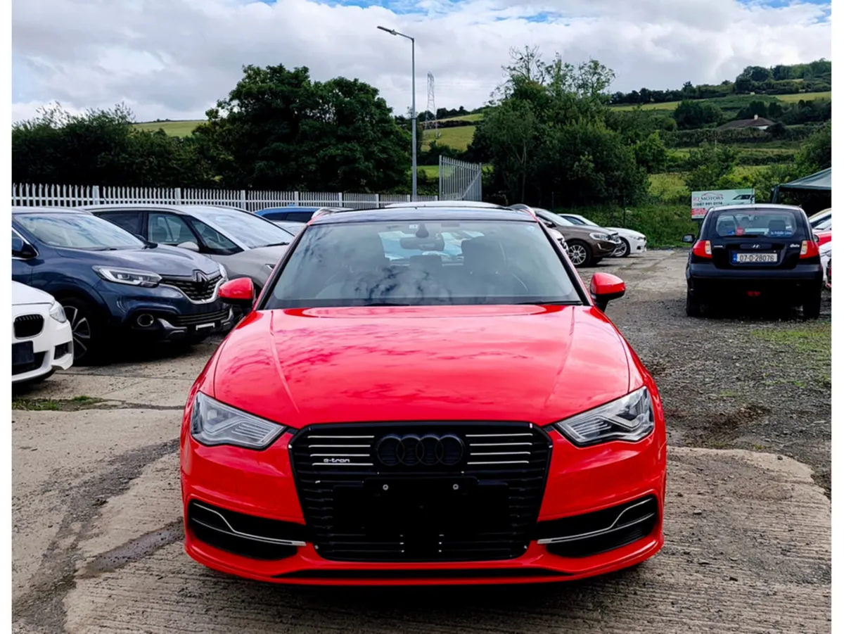 Audi A3 E-TRON S LINE PACKAGE 1.4L Petrol - Automa - Image 2