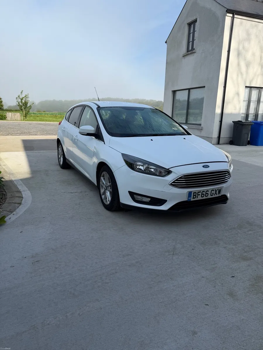 2017 Ford focus - Image 2
