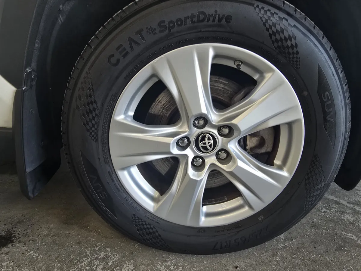 Toyota RAV4 2020. LUNA SPORT HYBRID - Image 3
