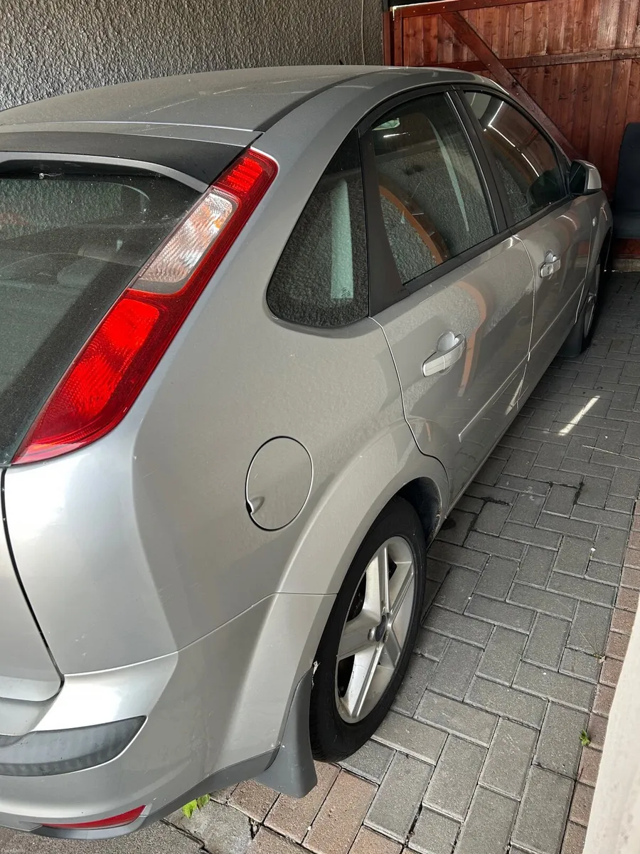 Ford Focus 2008 - Image 2