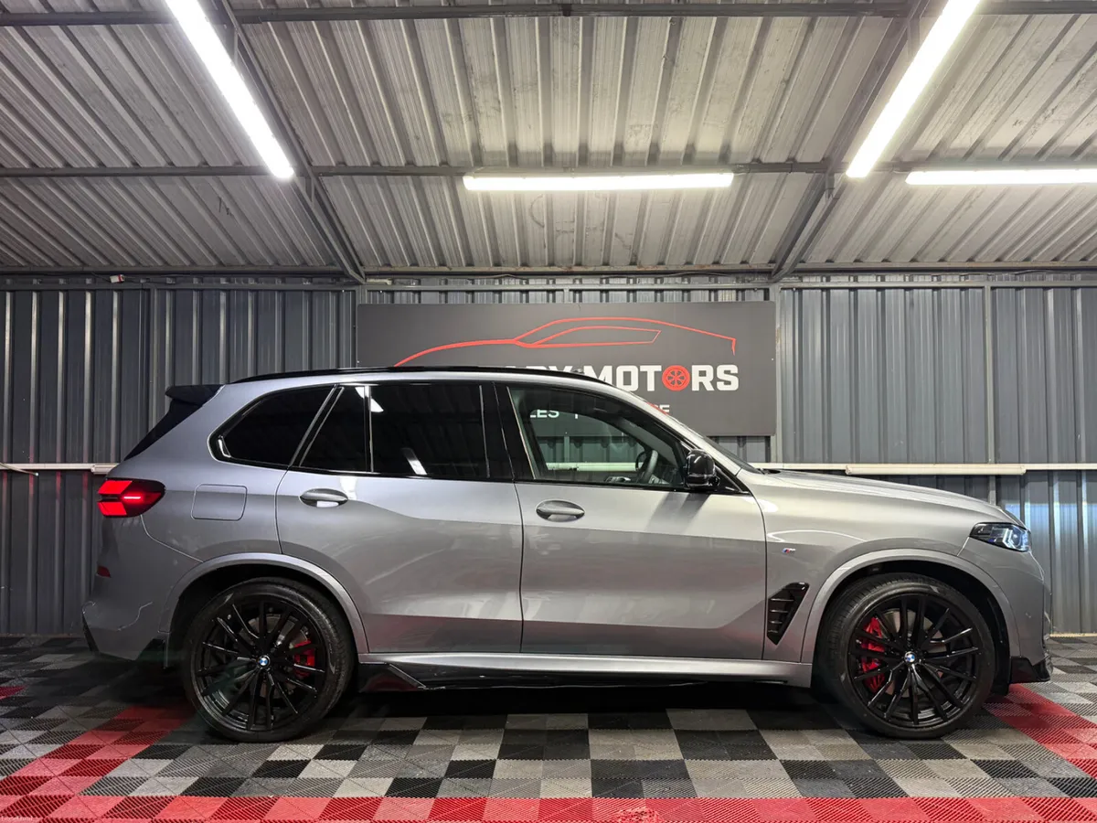 2026 262 BMW X5 50e X-Drive M-Sport Pro - Image 4