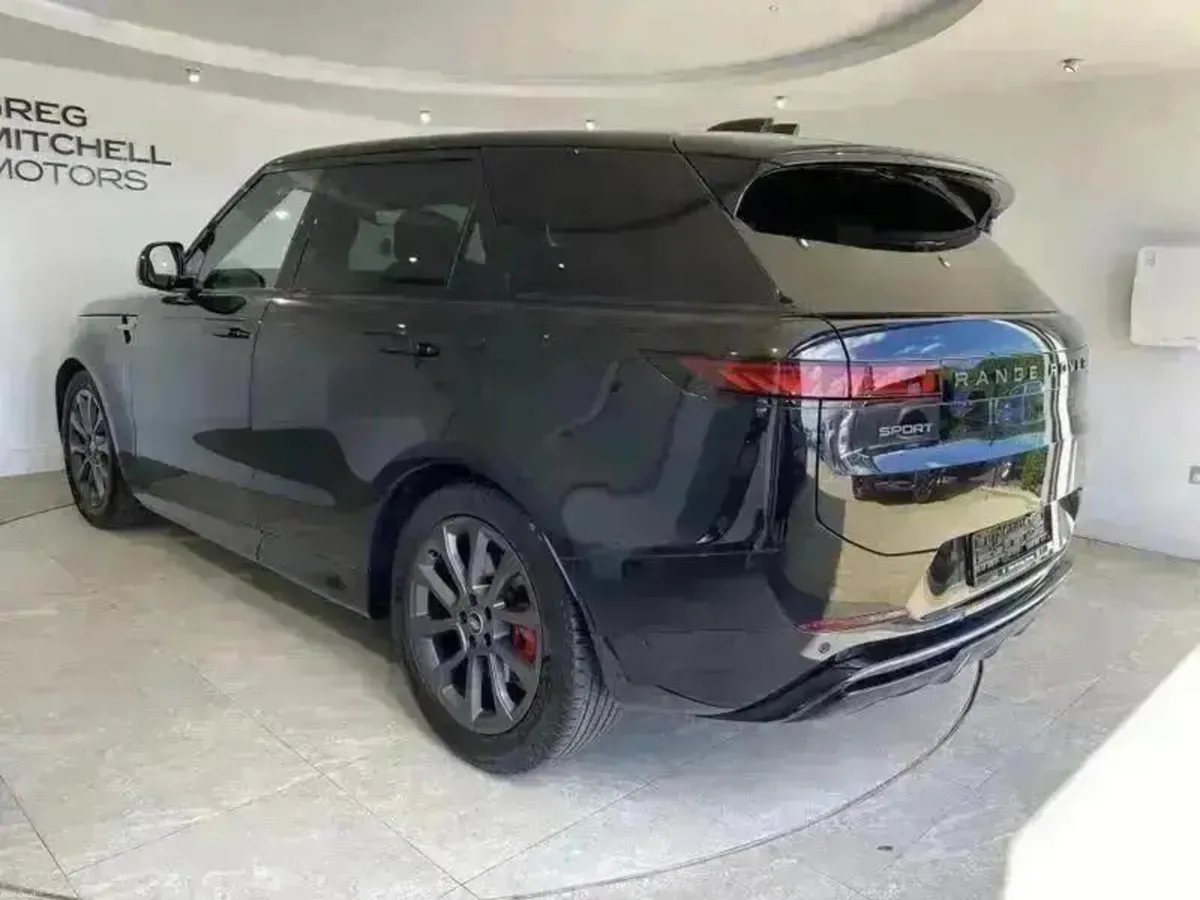 Land Rover Range Rover Sport 3.0 D300 Dynamic SE 5 - Image 5