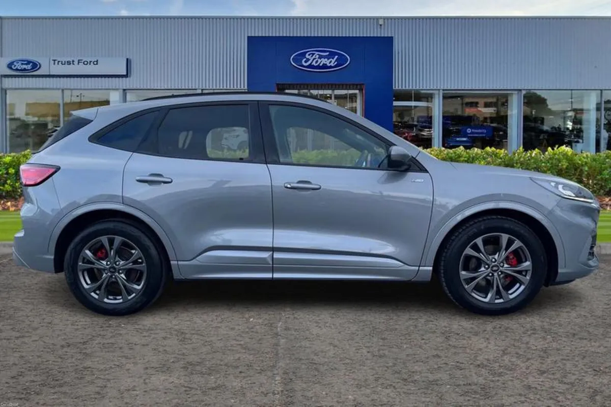 Ford Kuga 1.5 EcoBoost 150 ST-Line Edition 5dr - Image 3