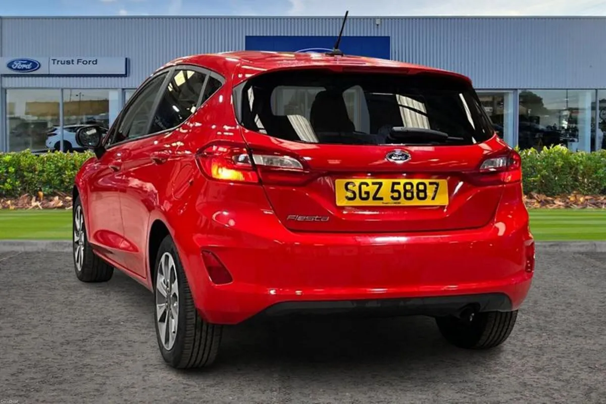 Ford Fiesta 1.0 EcoBoost 95 Trend 5dr - Image 2