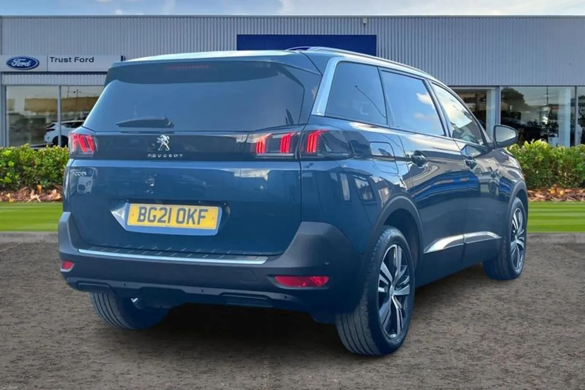 Peugeot 5008 1.5 BlueHDi Allure Premium 5dr - Image 4