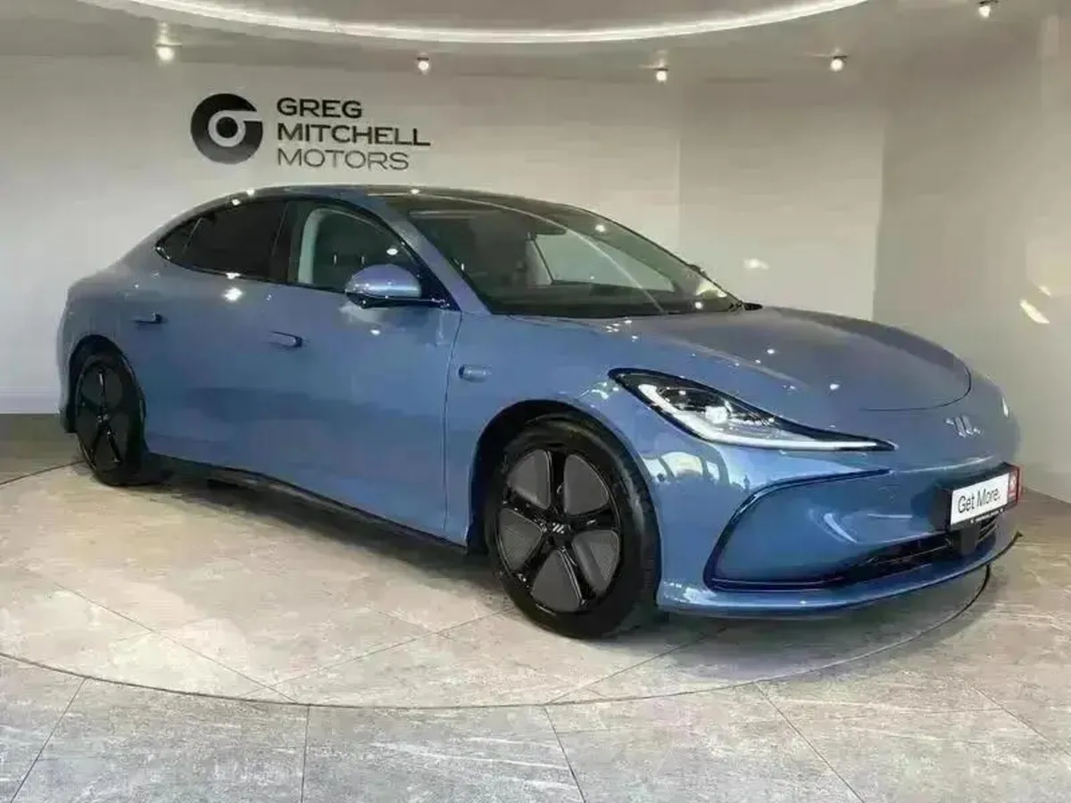 MG MG5 300kW Long Range 100kWh 5dr Auto - Image 1