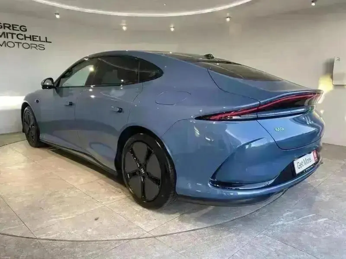 MG MG5 300kW Long Range 100kWh 5dr Auto - Image 5