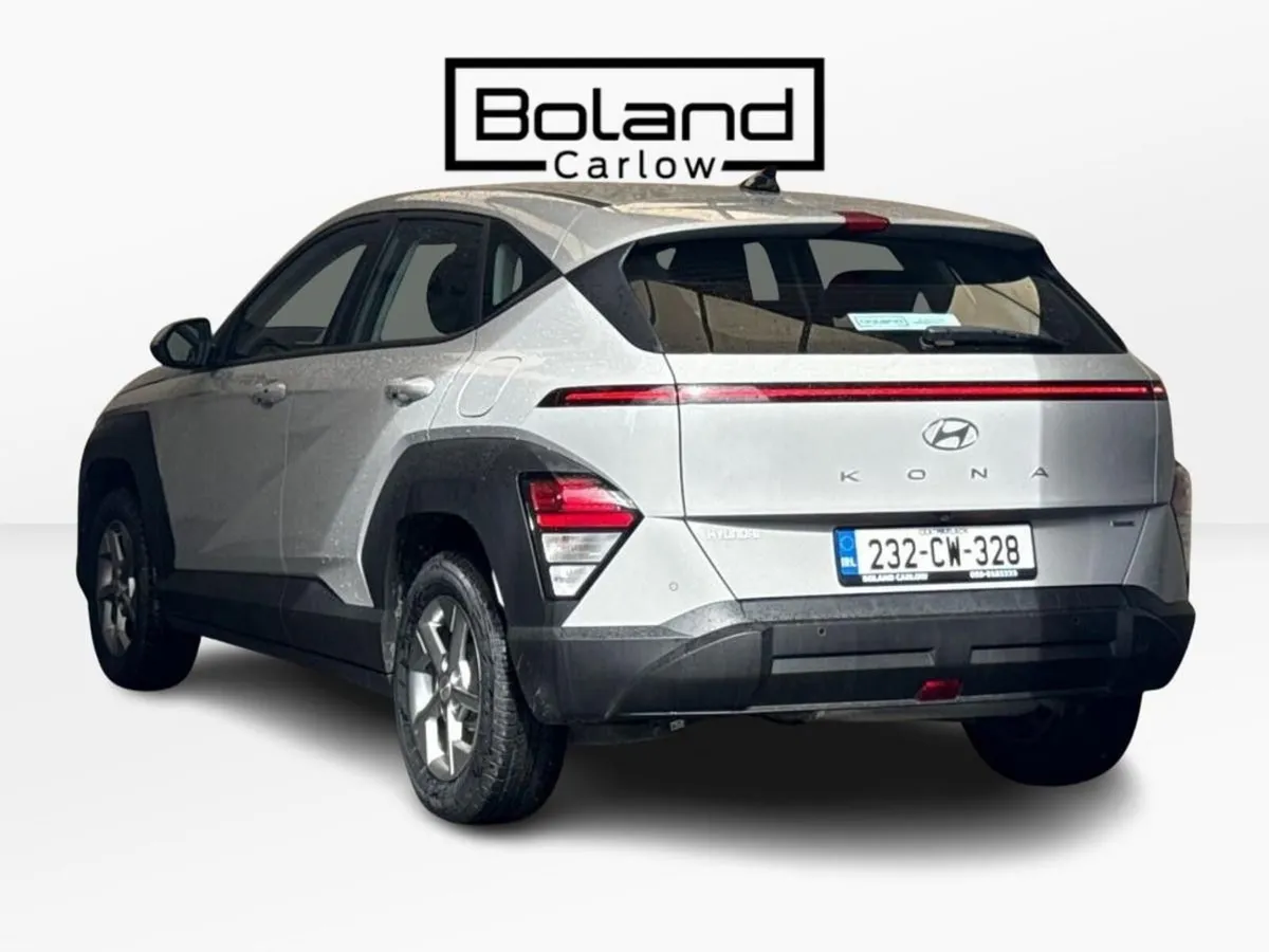 Hyundai KONA 1.6 HYBRID SIGNATURE *AUTO* €90 PER W - Image 3
