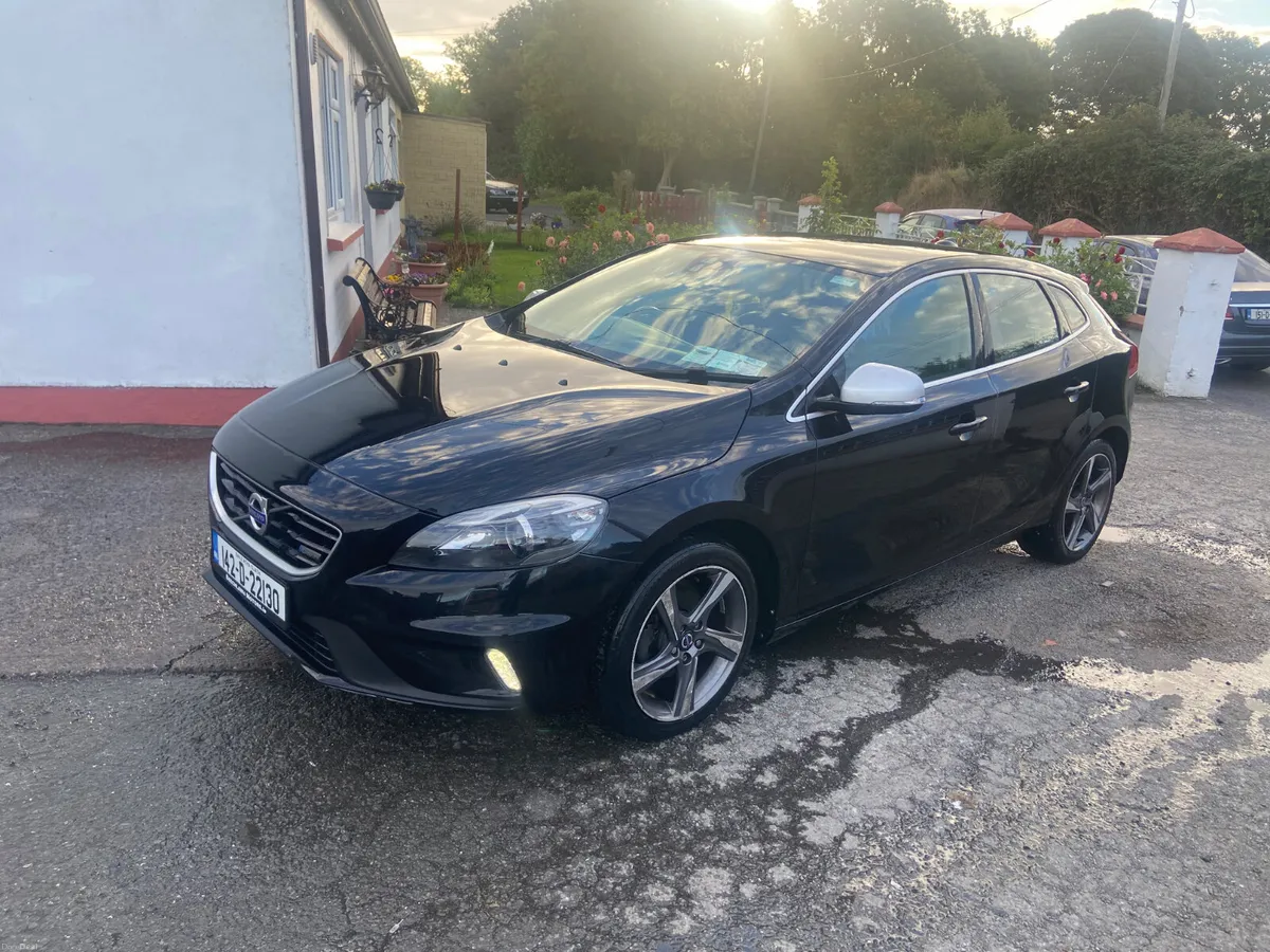 Volvo V40 2014 r design new nct - Image 1