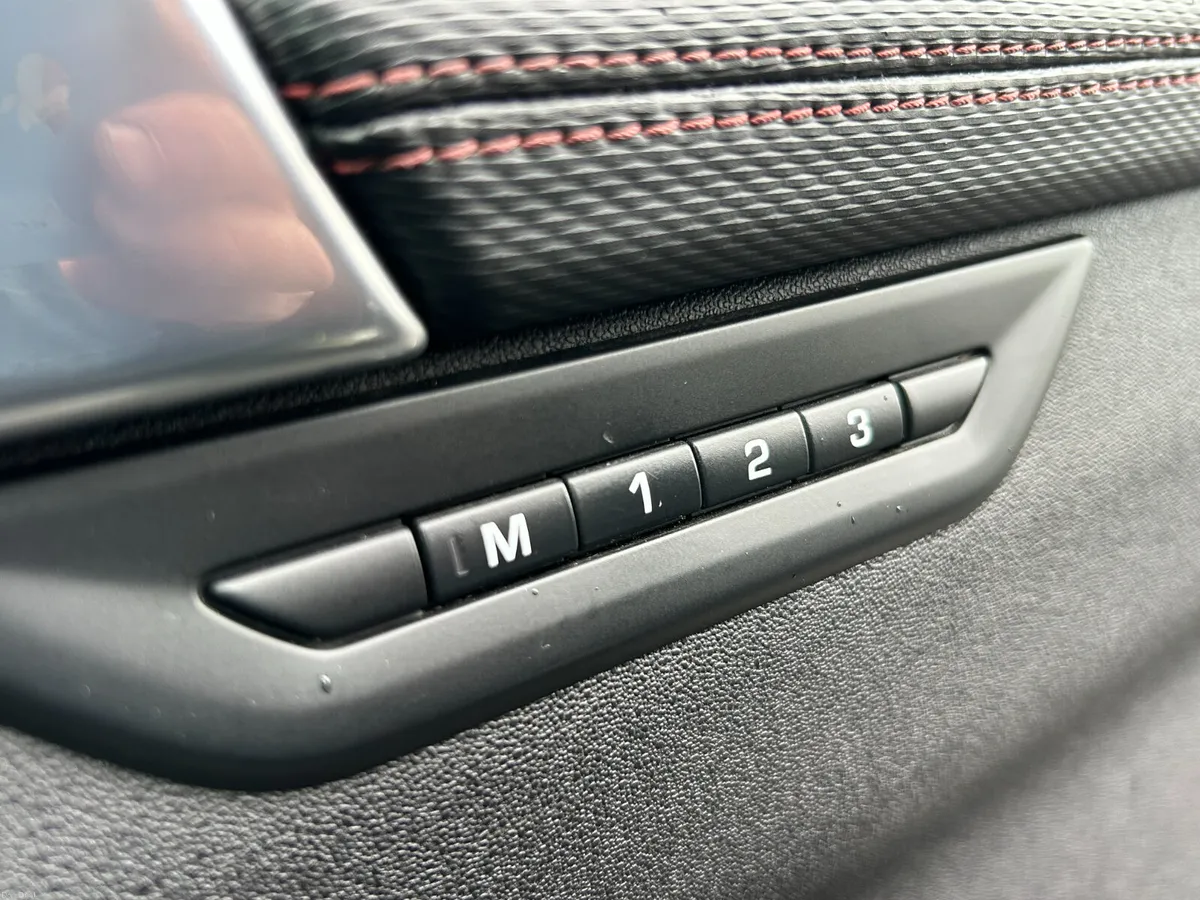 2020 Land Rover Discovery Sport R Dynamic - Image 3