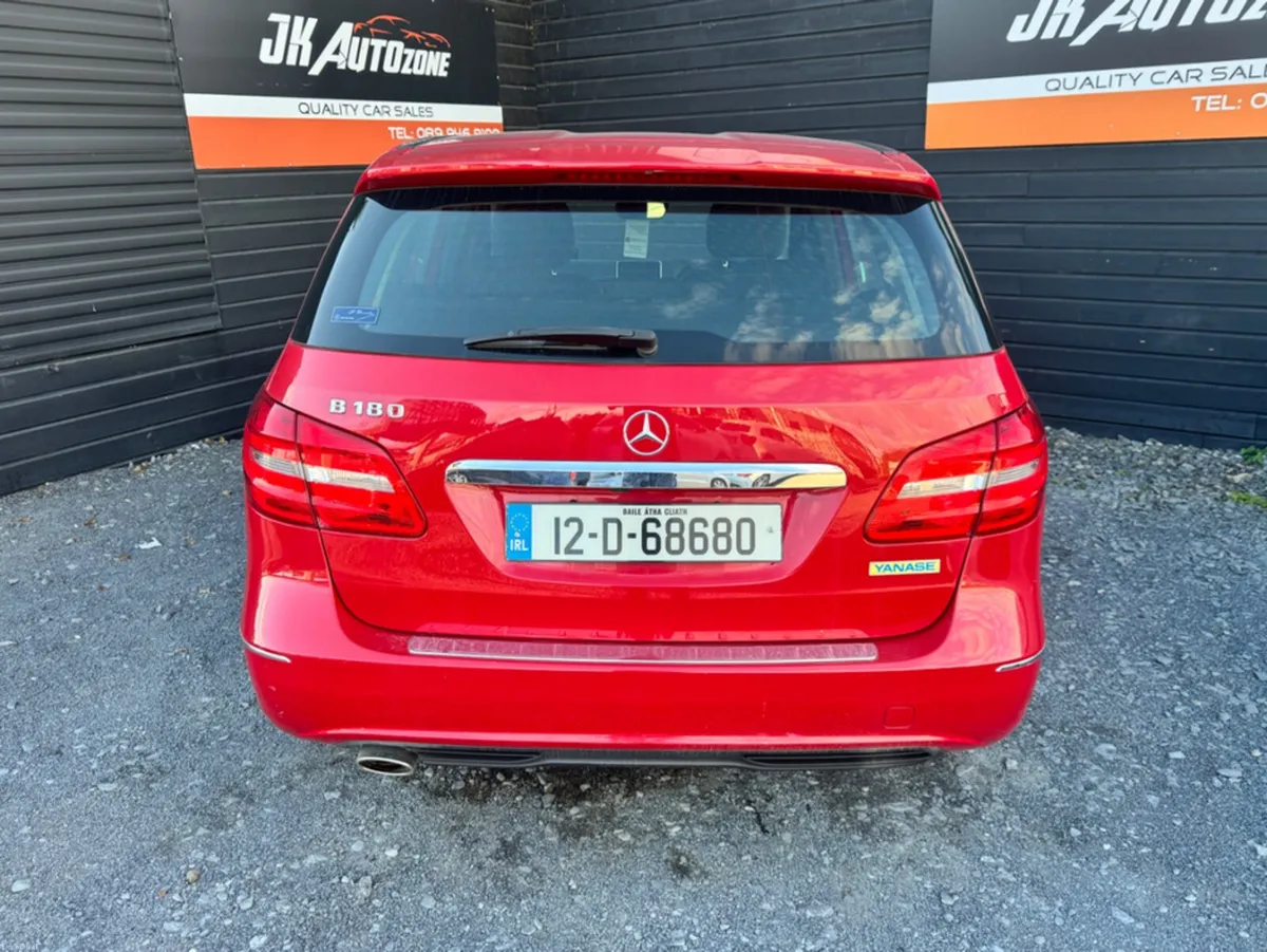 Mercedes-Benz B-Class 1.6 AUTO 5DR - Image 5