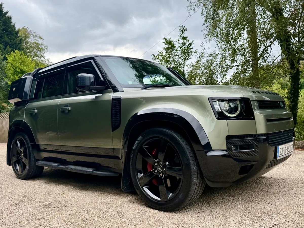 Land Rover Defender 110 X-DYNAMIC HSE *Colossal Sp - Image 2
