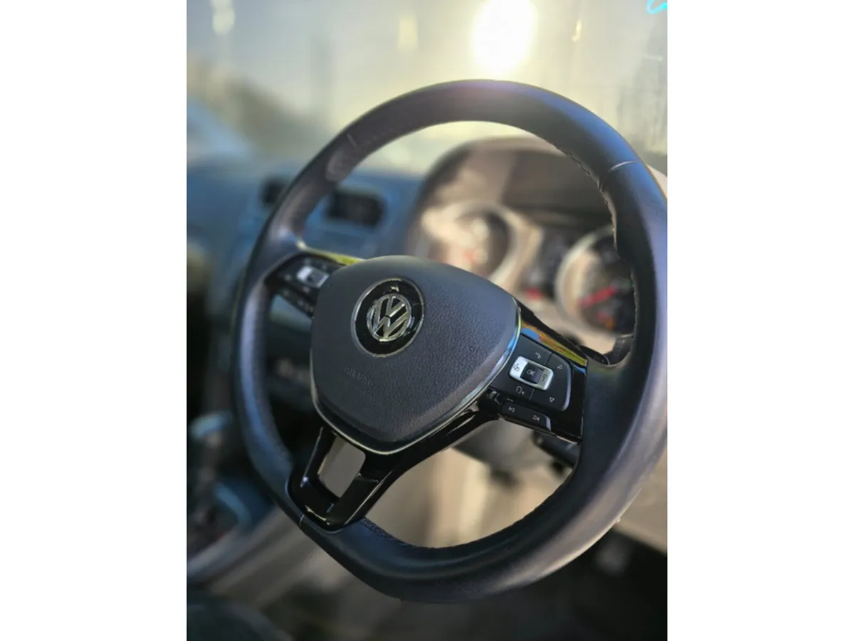 Volkswagen Polo HIGHLINE 1.2 TSI AUTO - Image 4