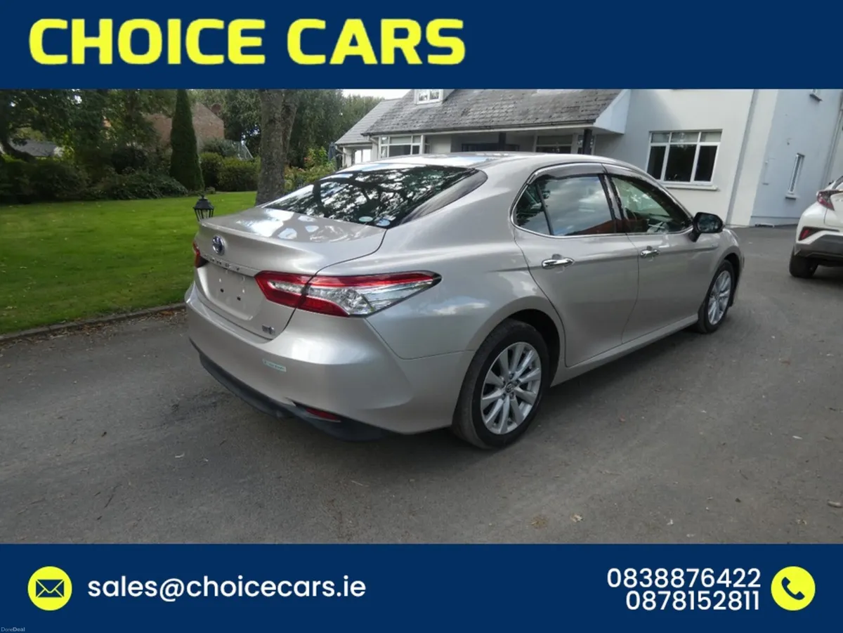 Toyota Camry 2.5 AUTO HYBRID - Image 5