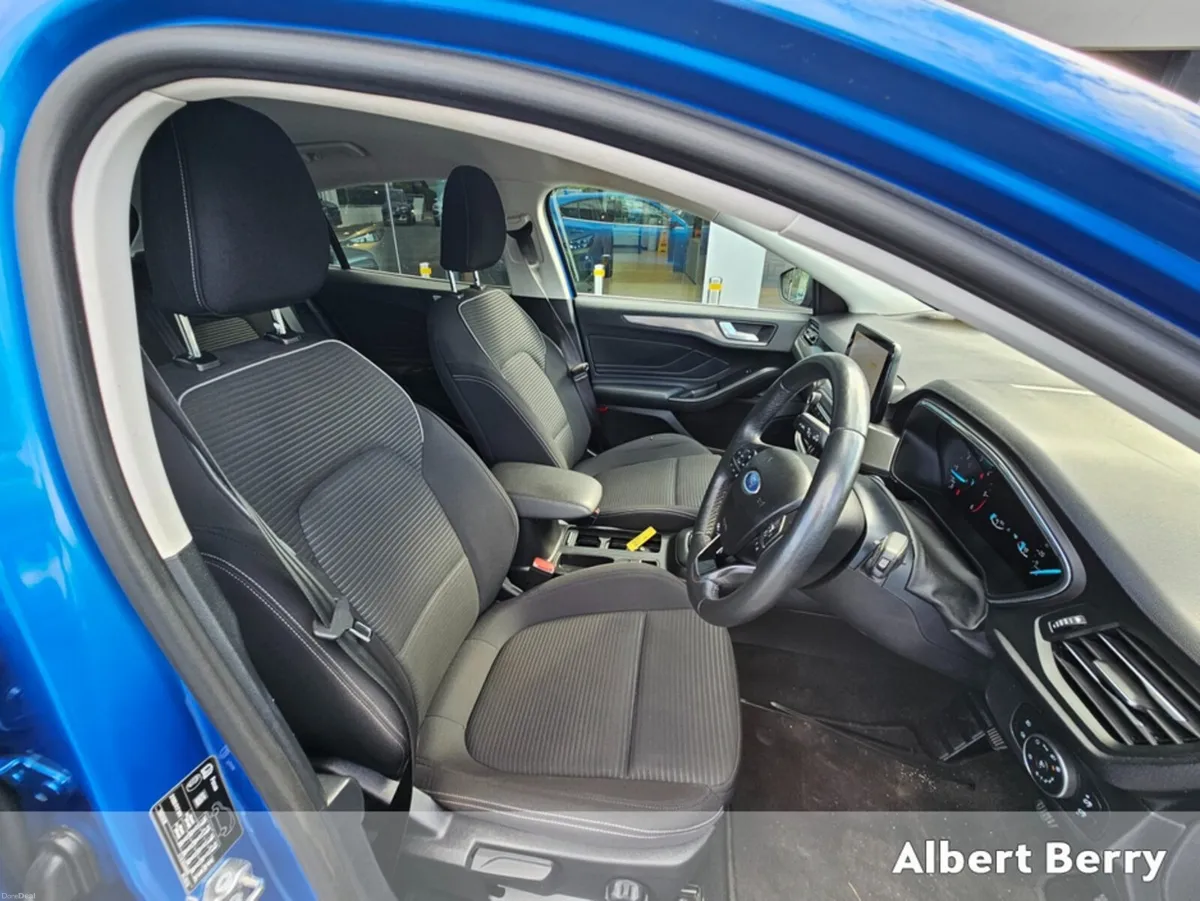 Ford Focus TITANIUM 5DR 1.5 TD 120 S6. S6.2 M6 F - Image 6