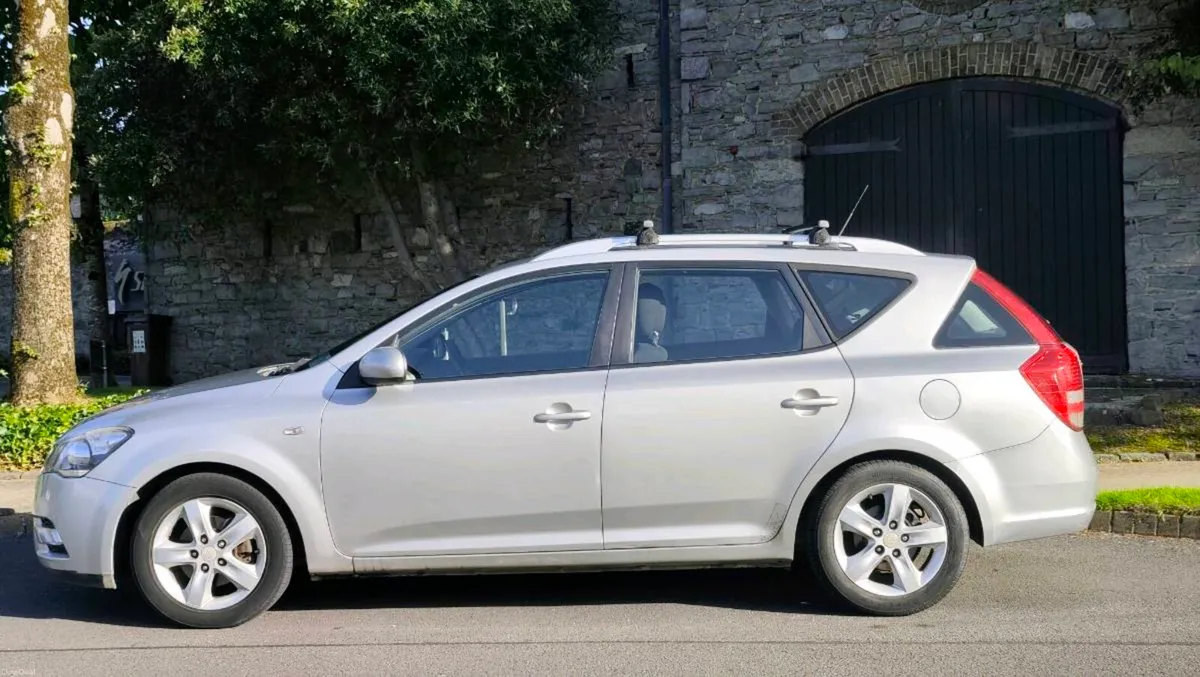Kia Ceed Estate - Image 5